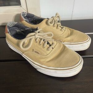 Vans Men’s 7 Women’s 8.5 Canvas Tan And Leather Classic Skate Shoes Sneakers